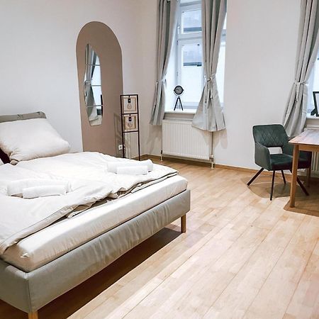 Zentrales Apartment Naehe Schoenbrunn - 2 Pers Wina Bagian luar foto